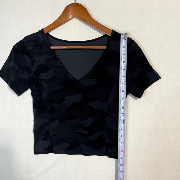 Lululemon Align Short Sleeve V-Neck Top Black Camo - Picture 6 of 7